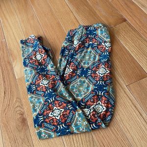 LulaRoe women’s one size legging with print